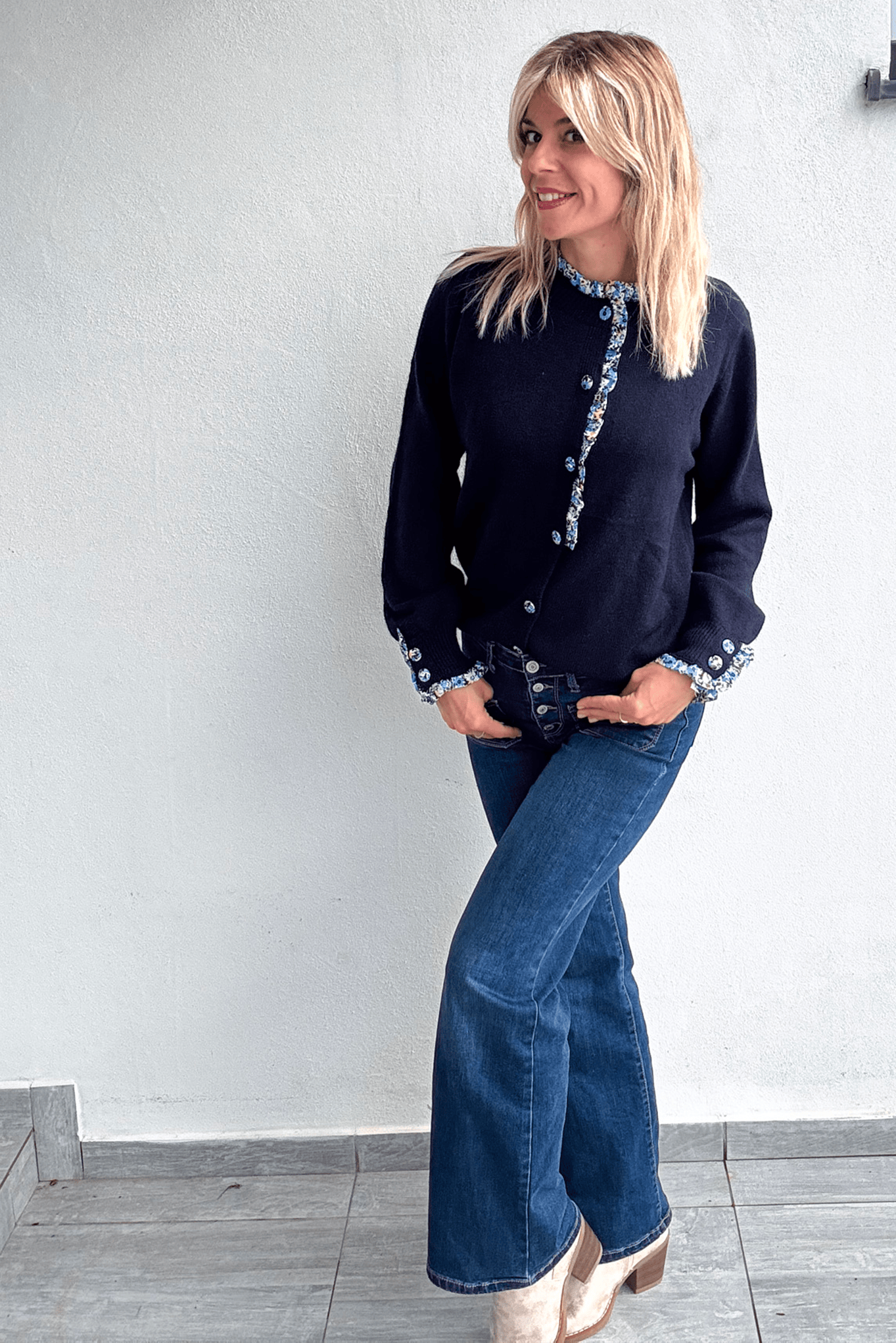 Gilet marine fleuri femme