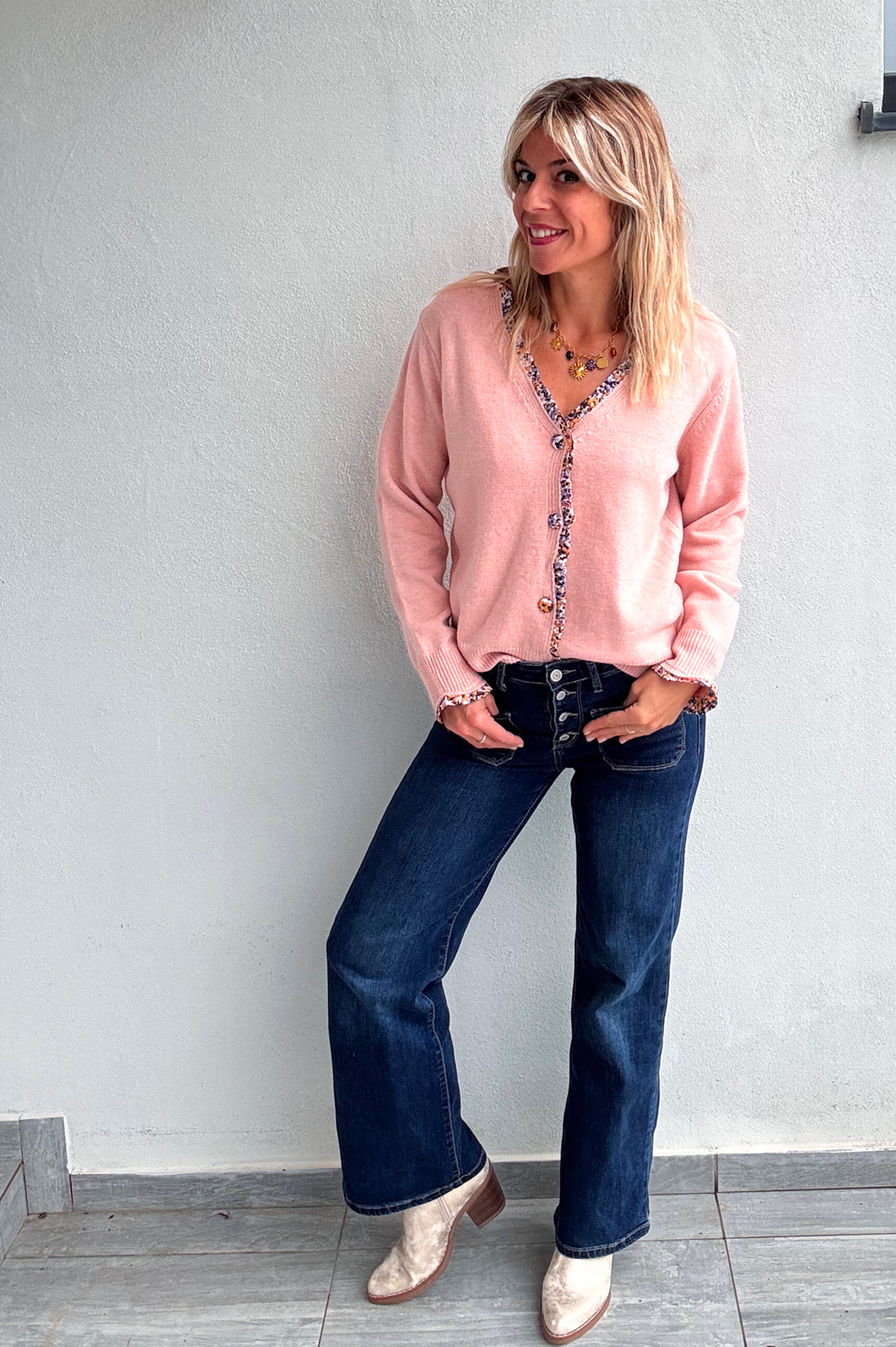 Gilet rose pale fleuri femme