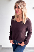Pull marron chocolat, col V, matière douce