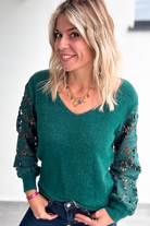 Pull en Maille Douce Vert Sapin - Manches en Dentelle la boutique de lydie