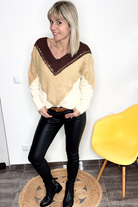 Pull tricolore beige, marron et écru avec sequin