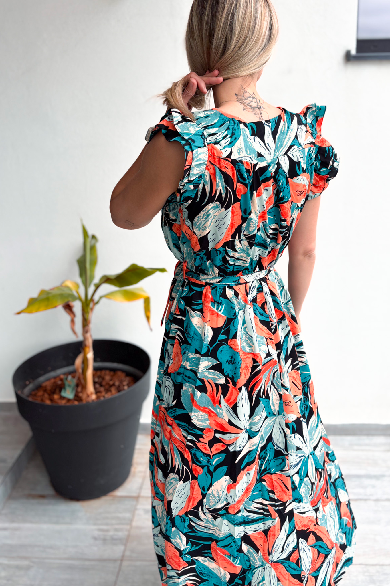 Robe longue à imprimé vert, orange et noir