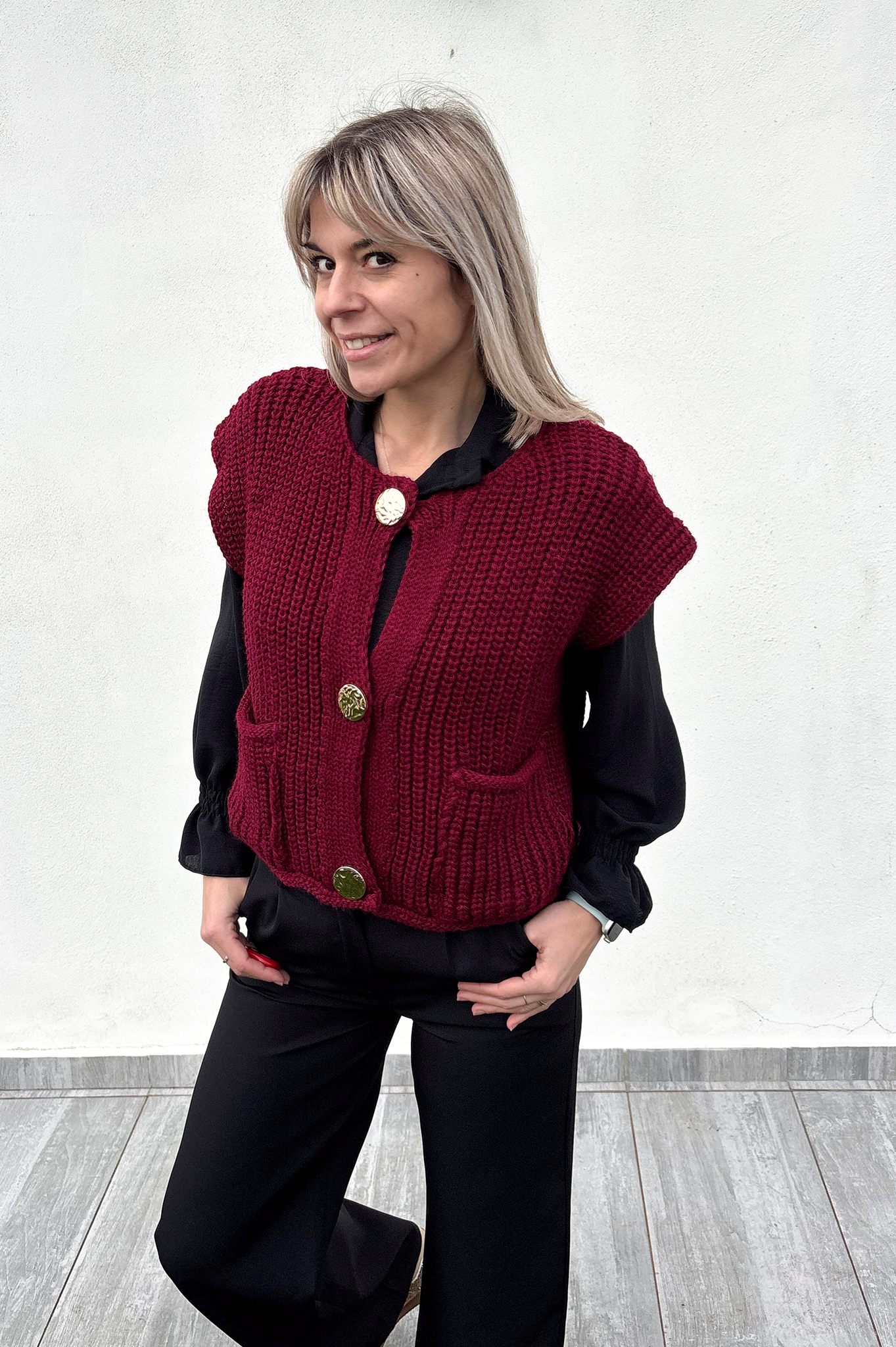 Gilet sans manches bordeaux en grosse mailles