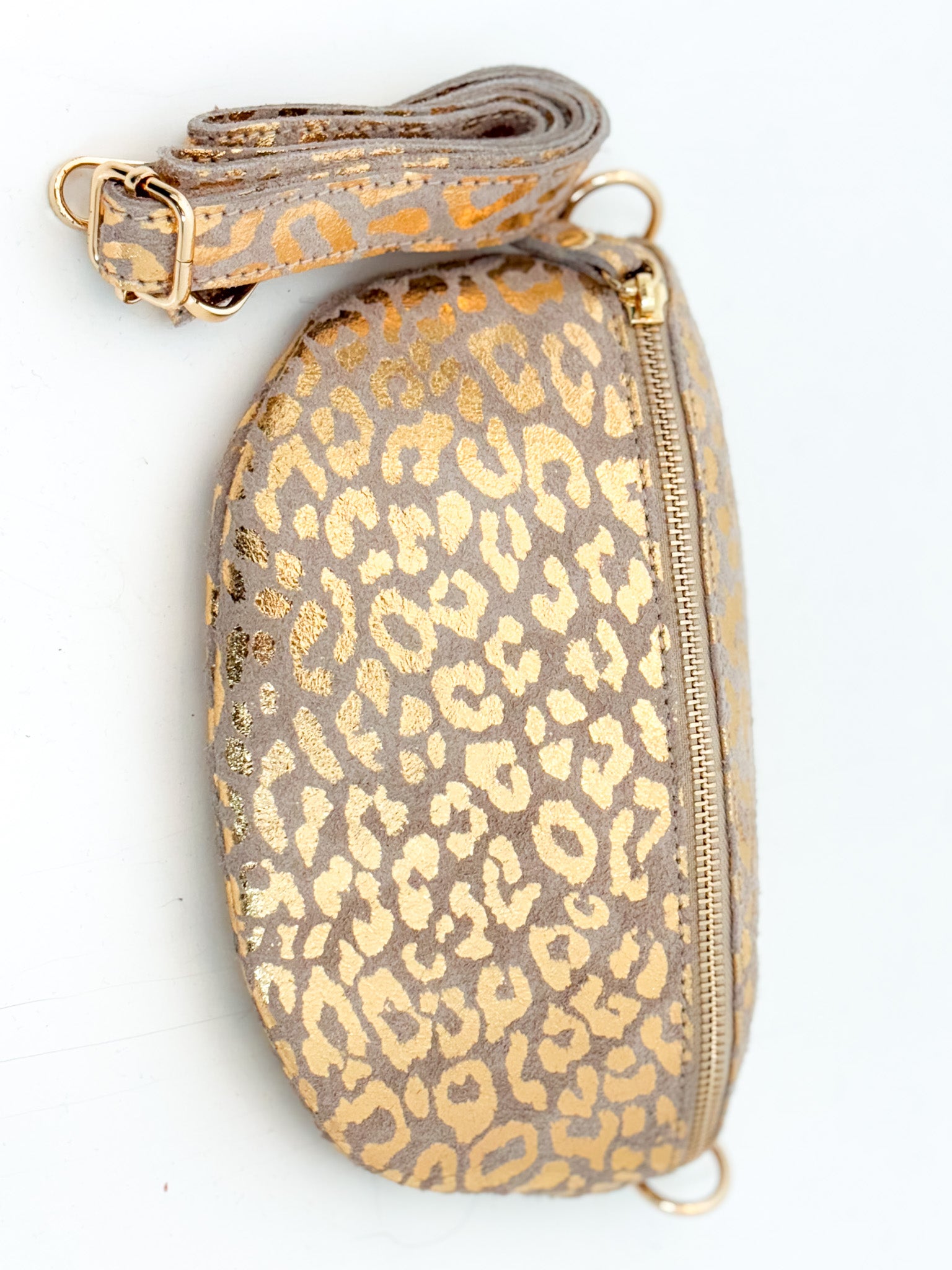 Sac banane en cuir daim impression léopard 