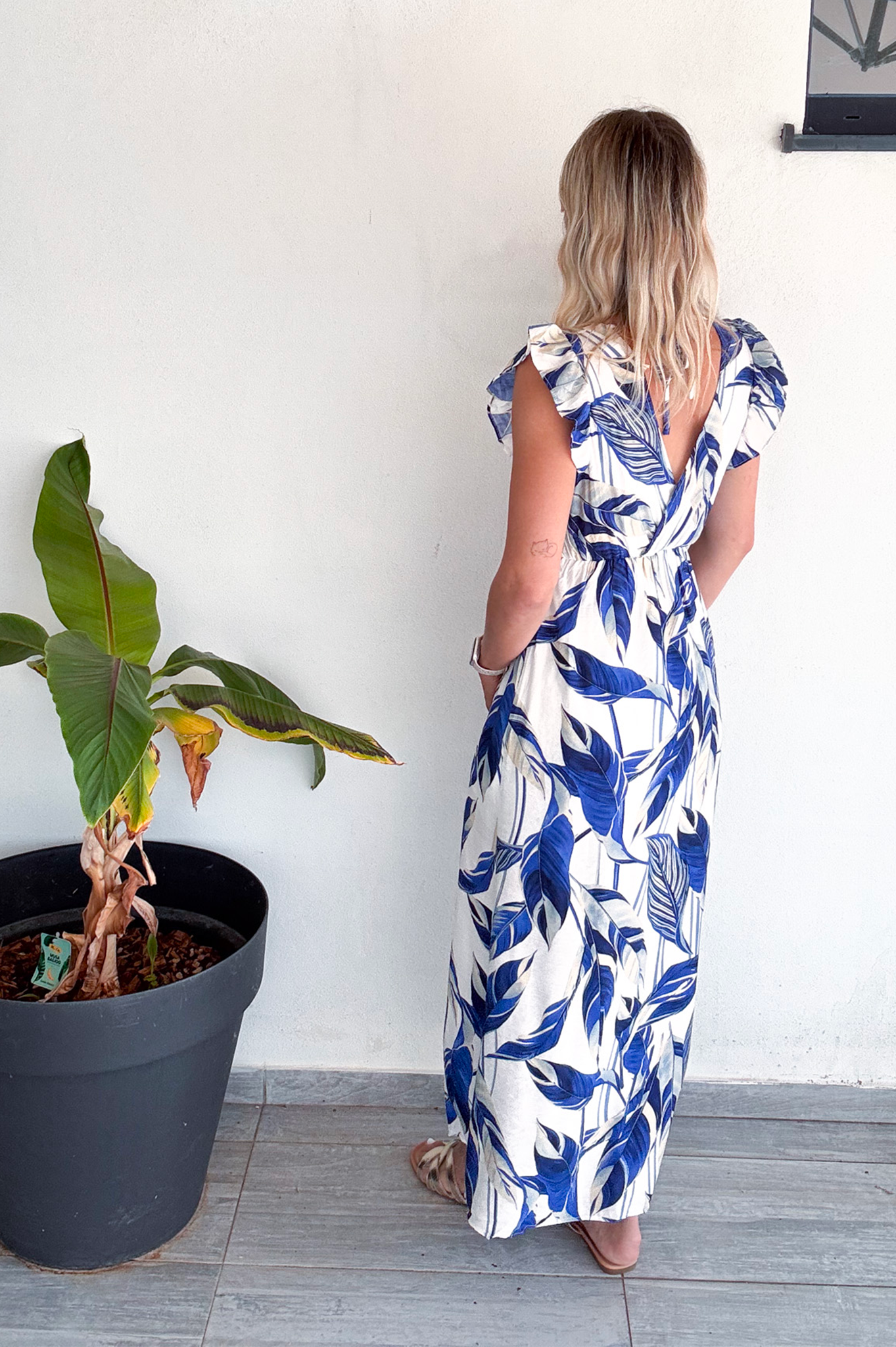 Robe longue blanche motifs bleus