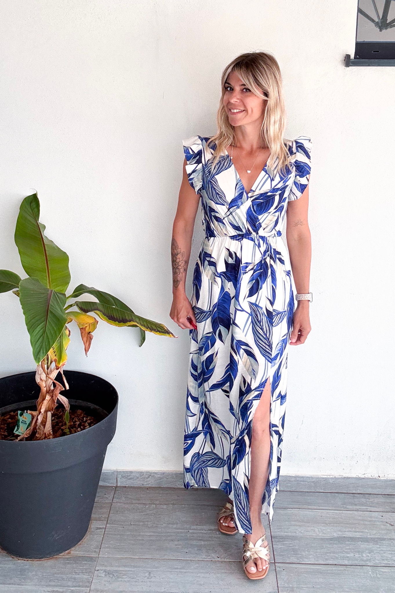 Robe longue blanche motifs bleus