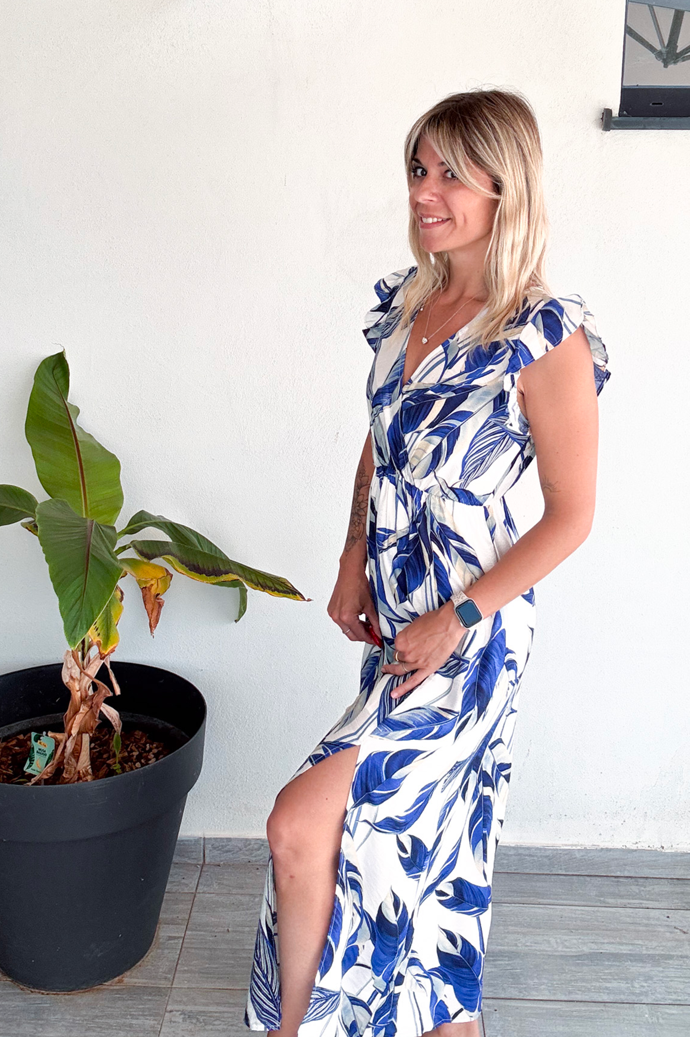 Robe longue blanche motifs bleus