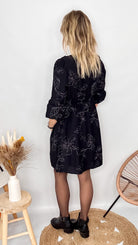 Robe fluide noire à manches 3/4 et taille élastique smockée