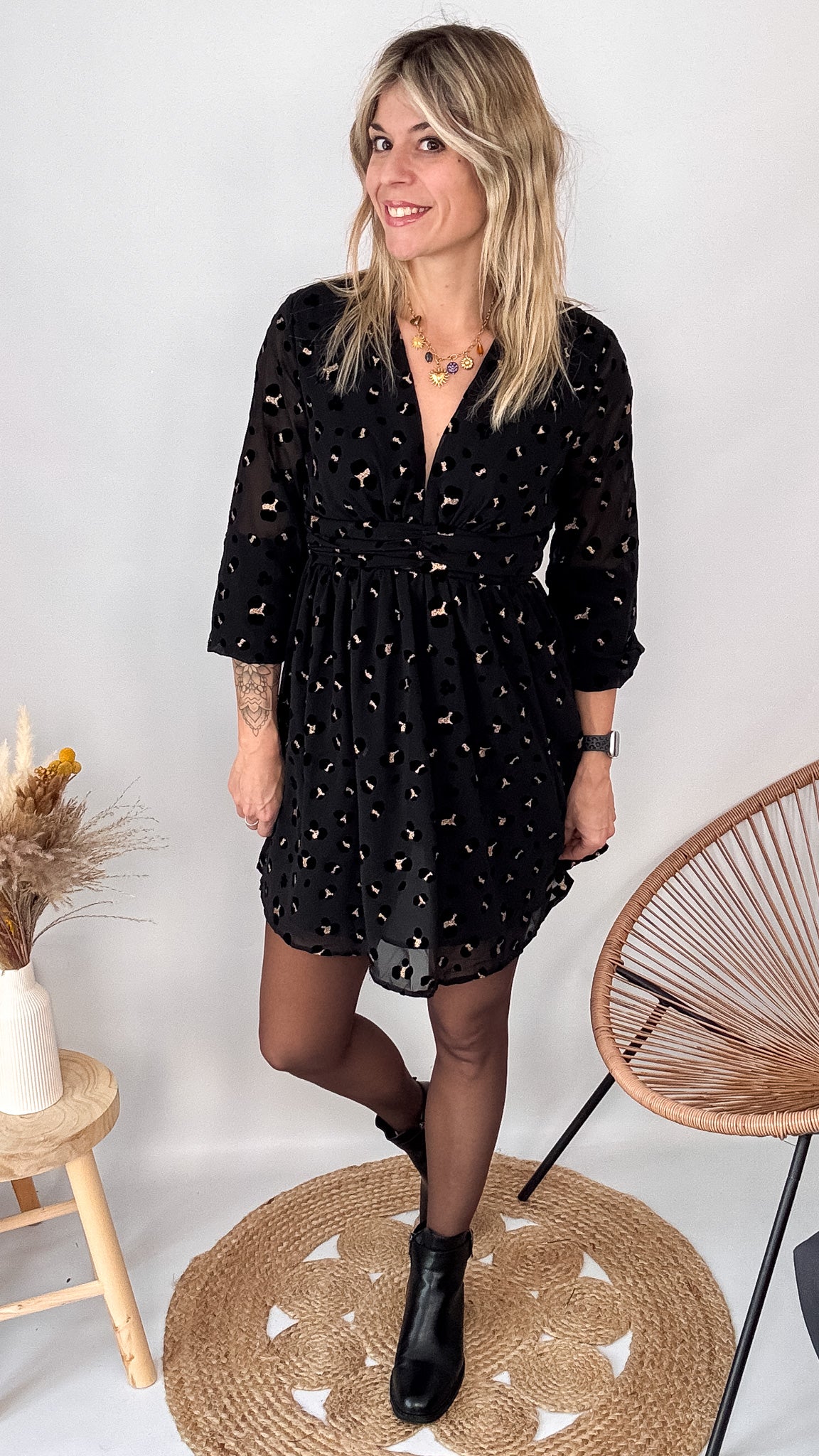 robe noire leopard