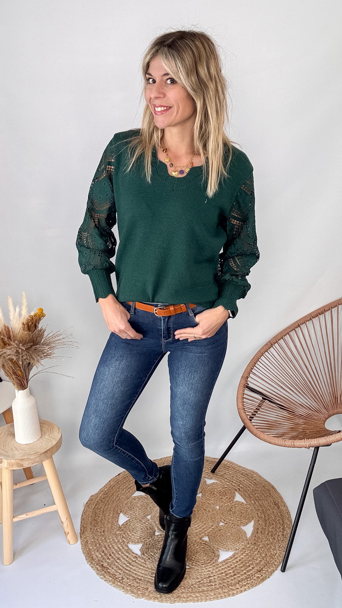 pull vert dentelle manches