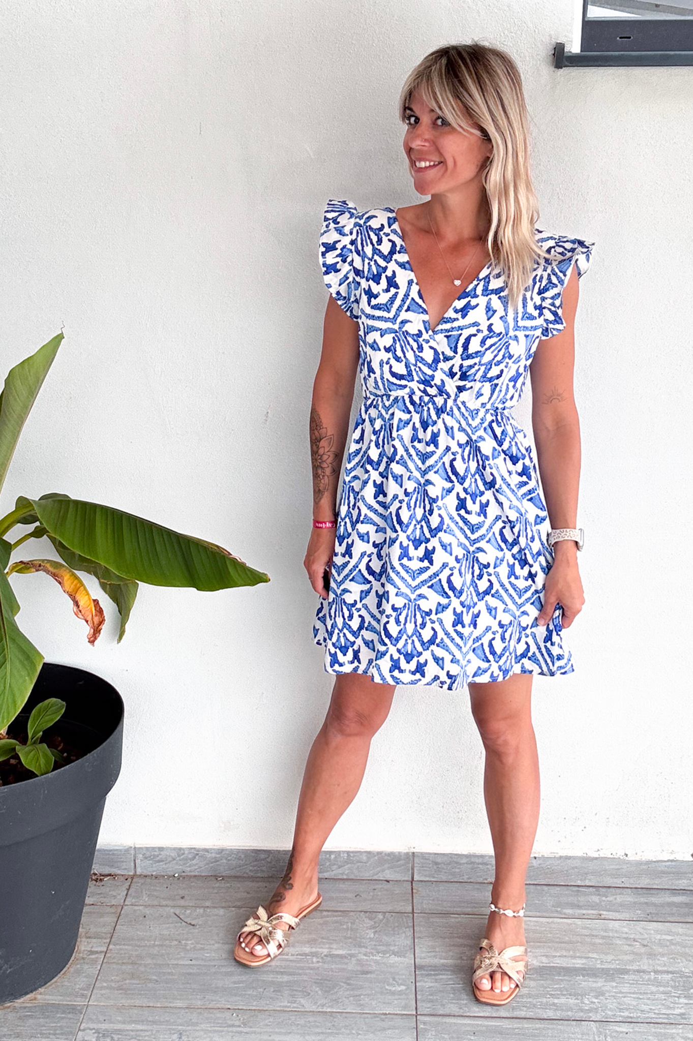 Robe short blanche motifs bleu la boutique de lydie