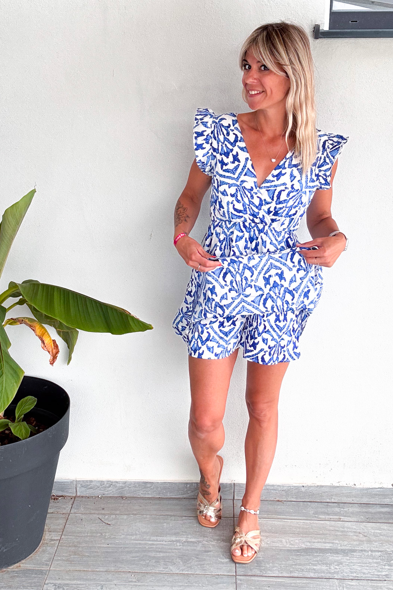 Robe short blanche motifs bleu
