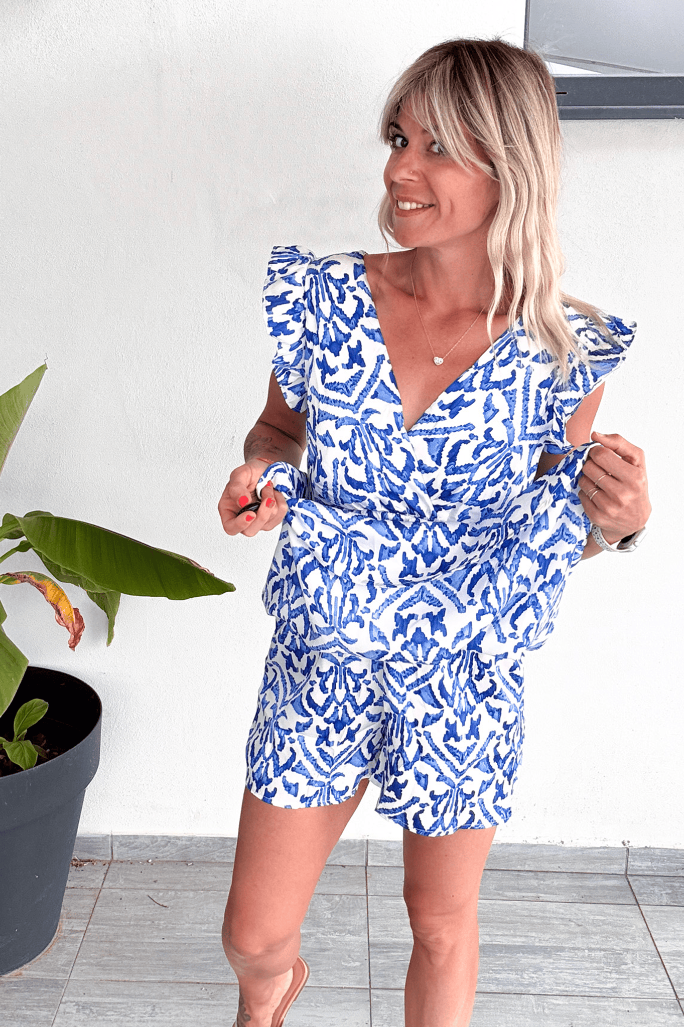 Robe short blanche motifs bleu