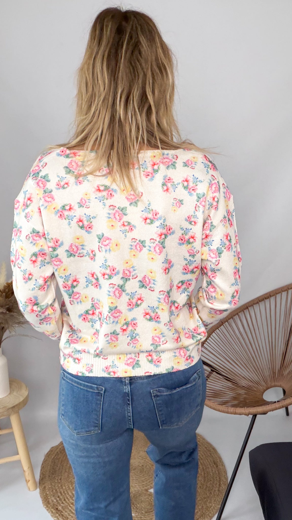 Pull femme écru fleuri maille douce La Boutique de Lydie