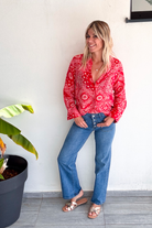 Chemise légère fluide rouge à motifs