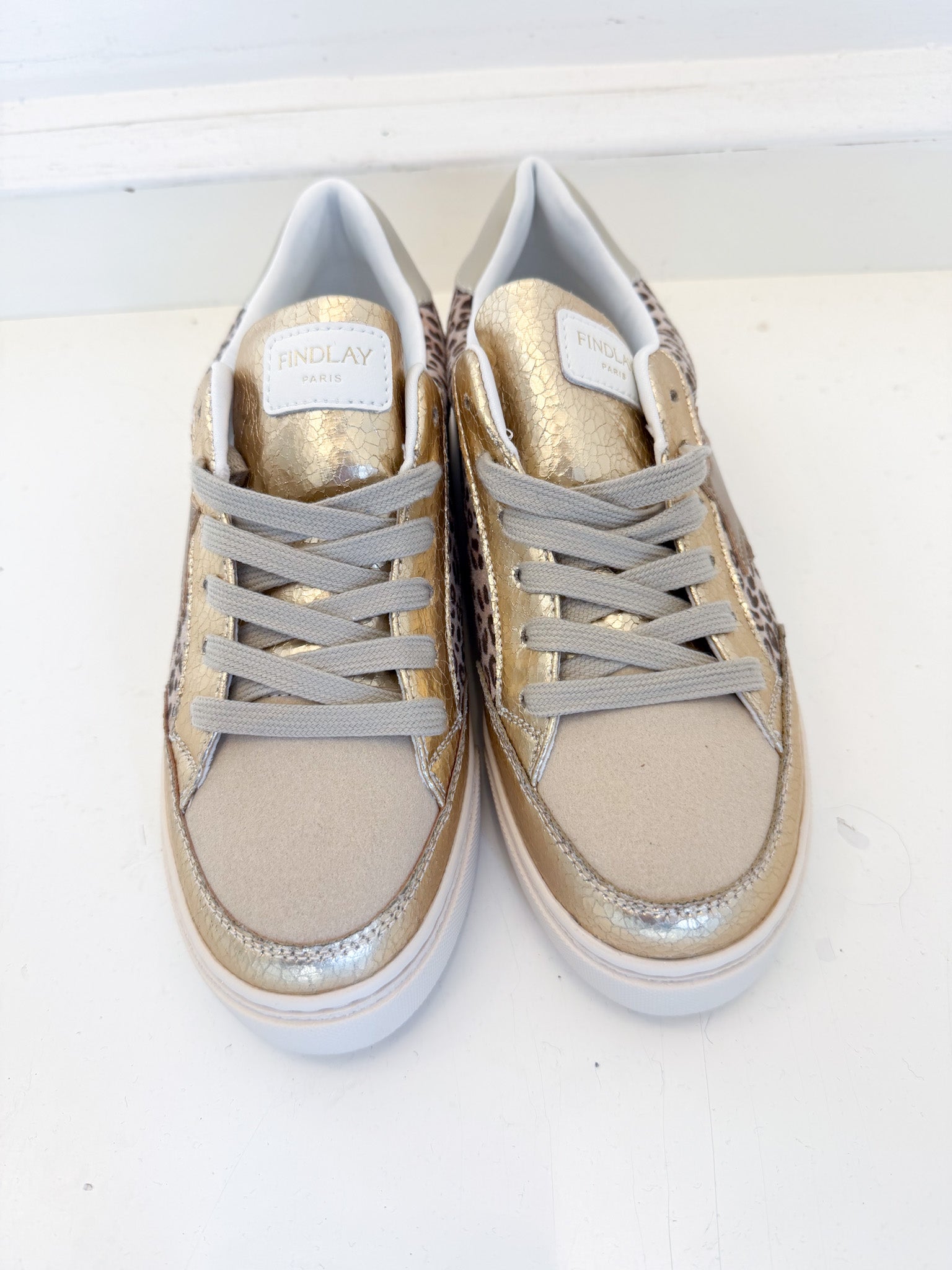 Baskets Basses Léopard et Dorées