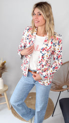 Blazer blanc motif fleuri rouge la boutique de lydie 