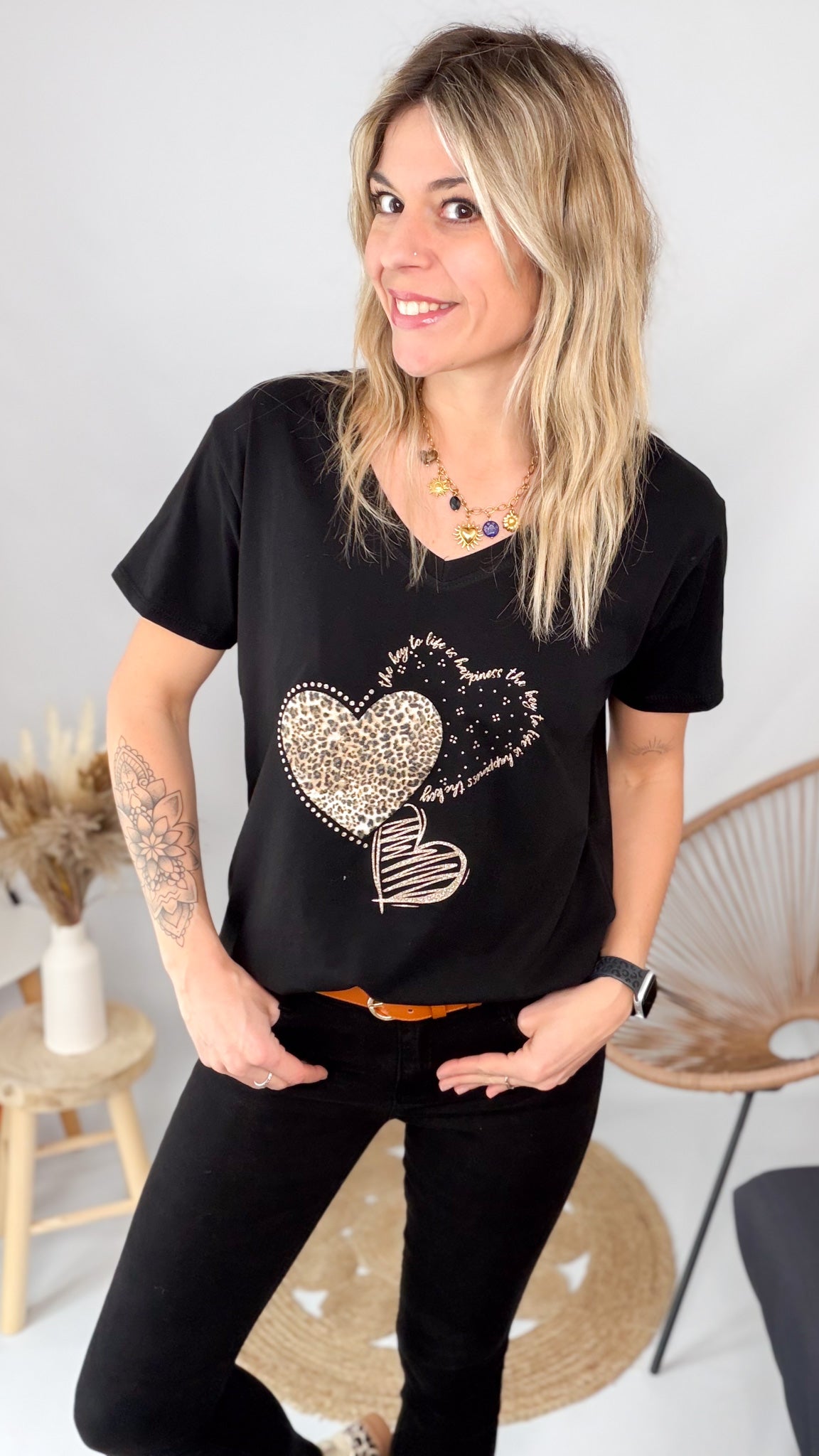 T-shirt Col V "Cœur Léopard" la boutique de lydie