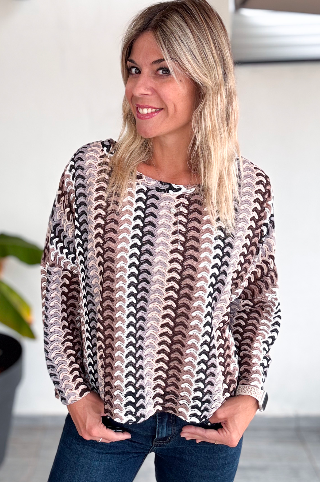 Pull en crochet col rond 
