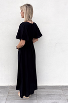 Robe longue noire,