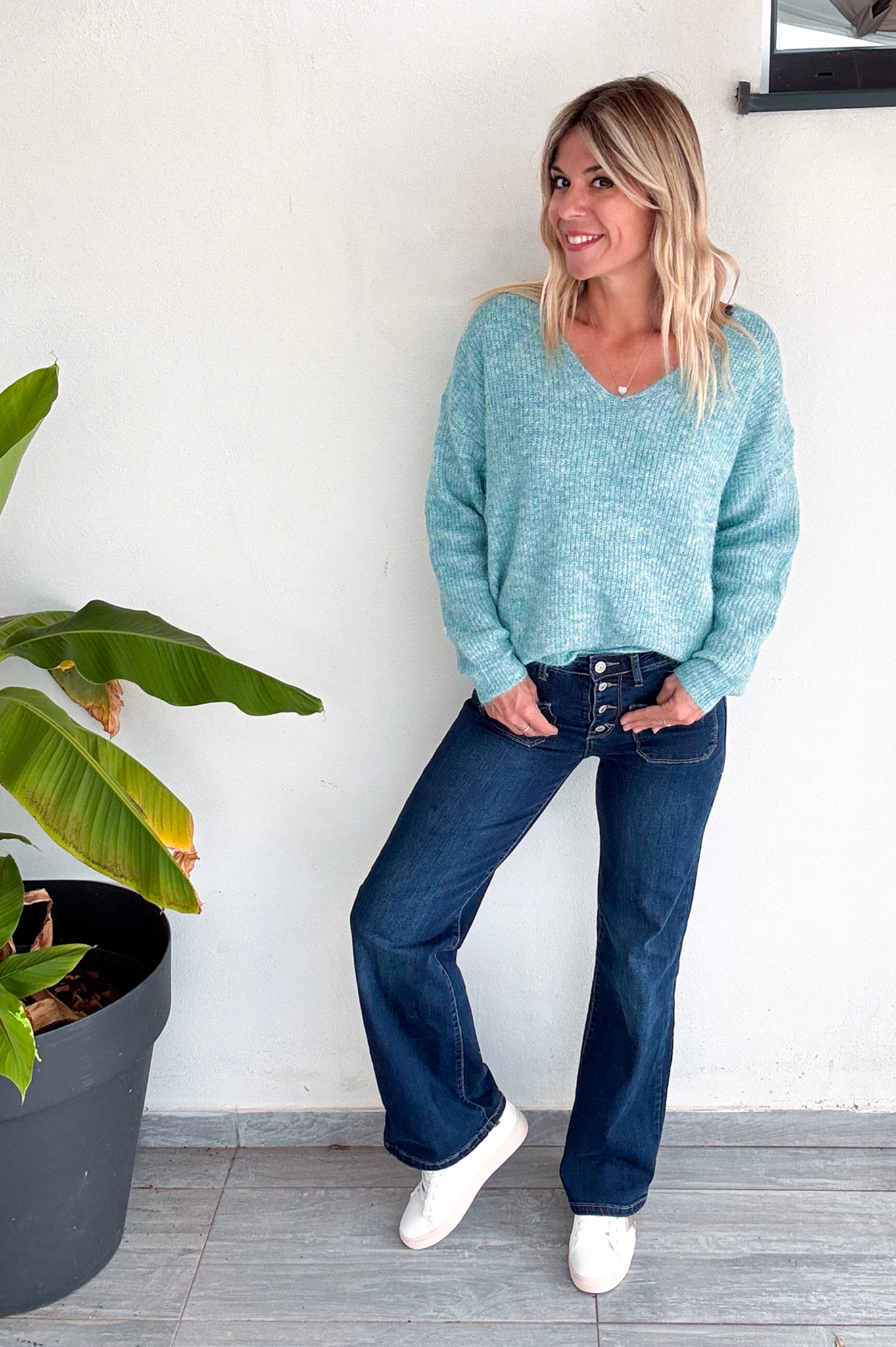 Pull vert col V femme