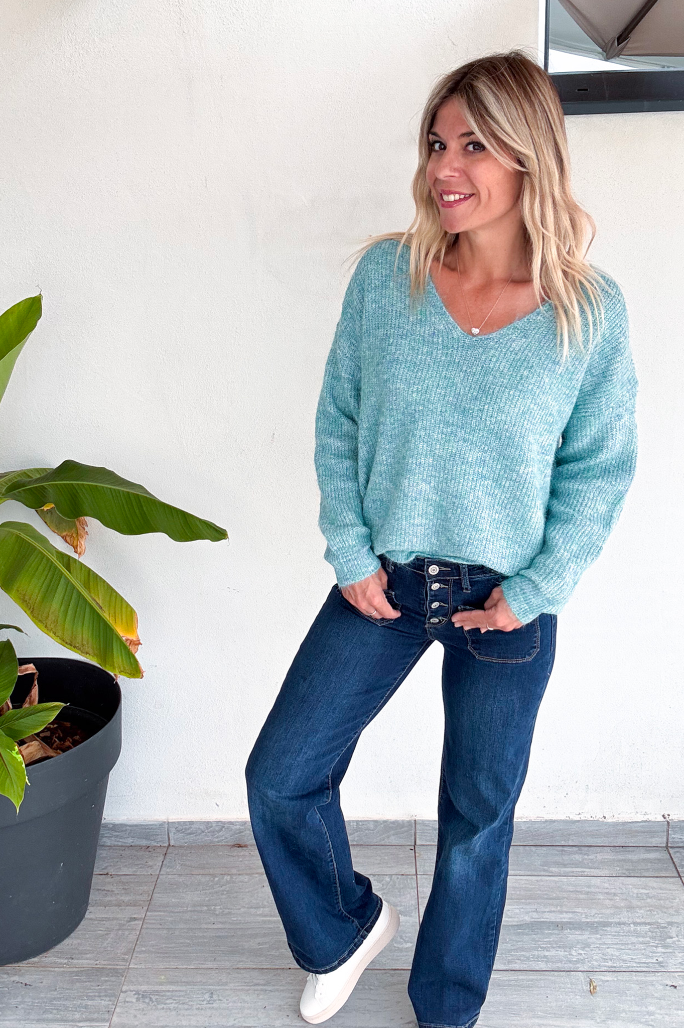 Pull vert col V femme