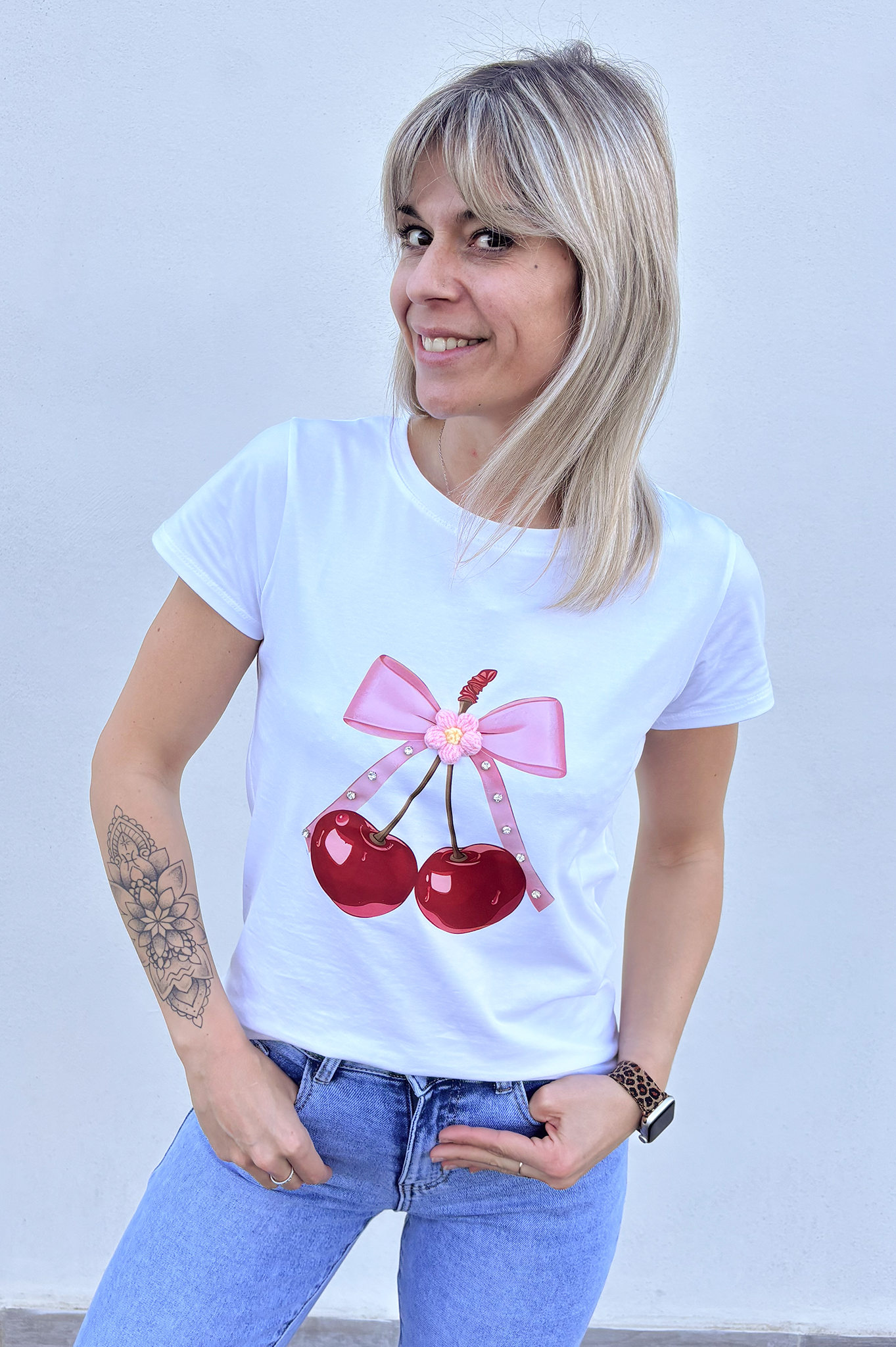 T-shirt blanc cerise avec noeud la boutique de lydie