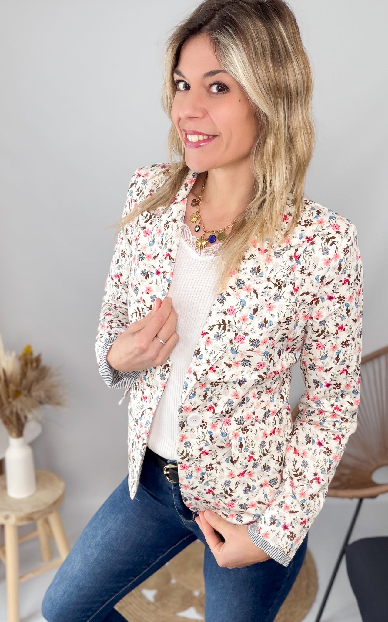 Blazer écru motif fleuri la boutique de lydie