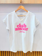T-shirt blanc col V floqué "Club Amour" fuchsia - Grande Taille