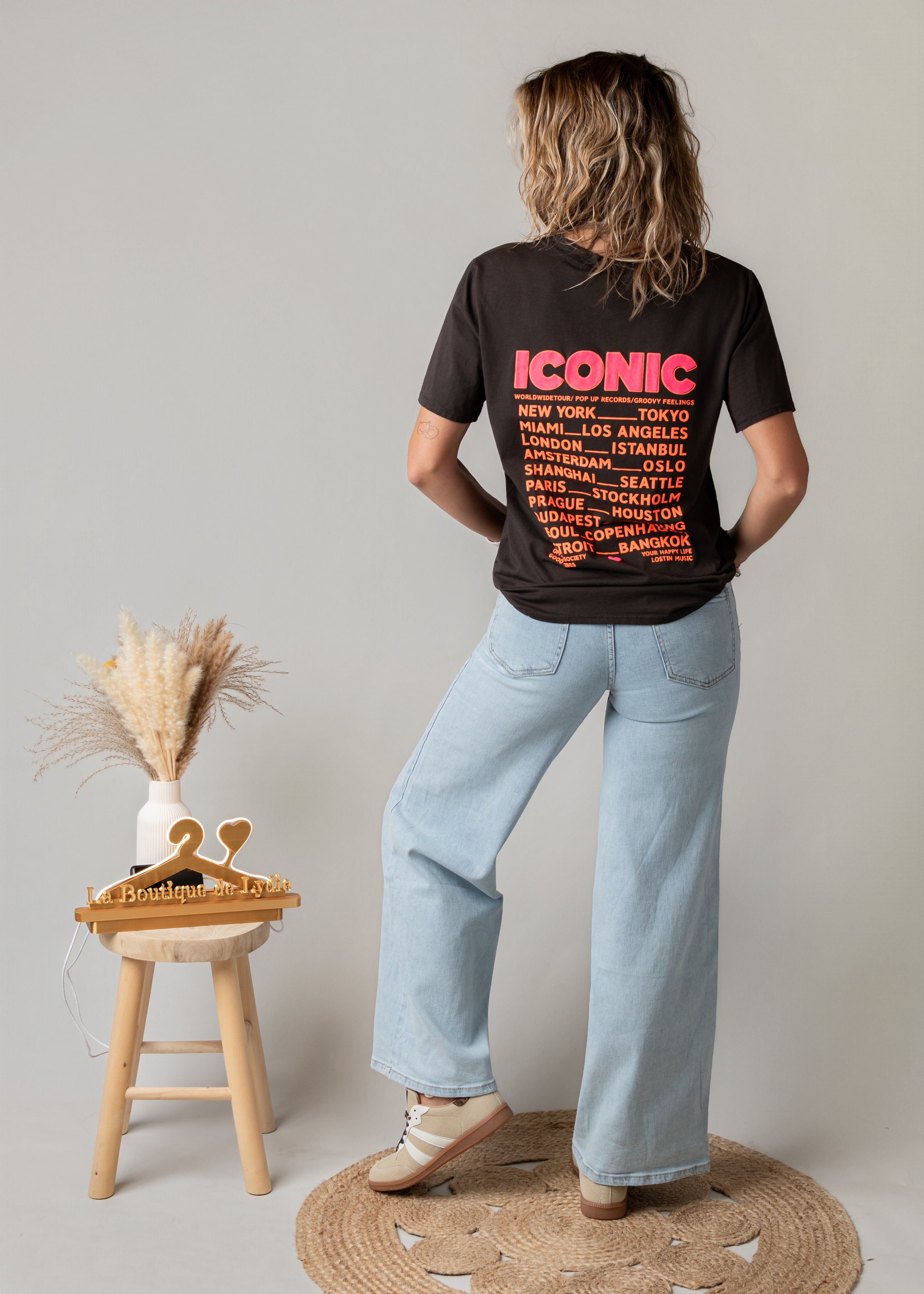 T-shirt chocolat Iconic