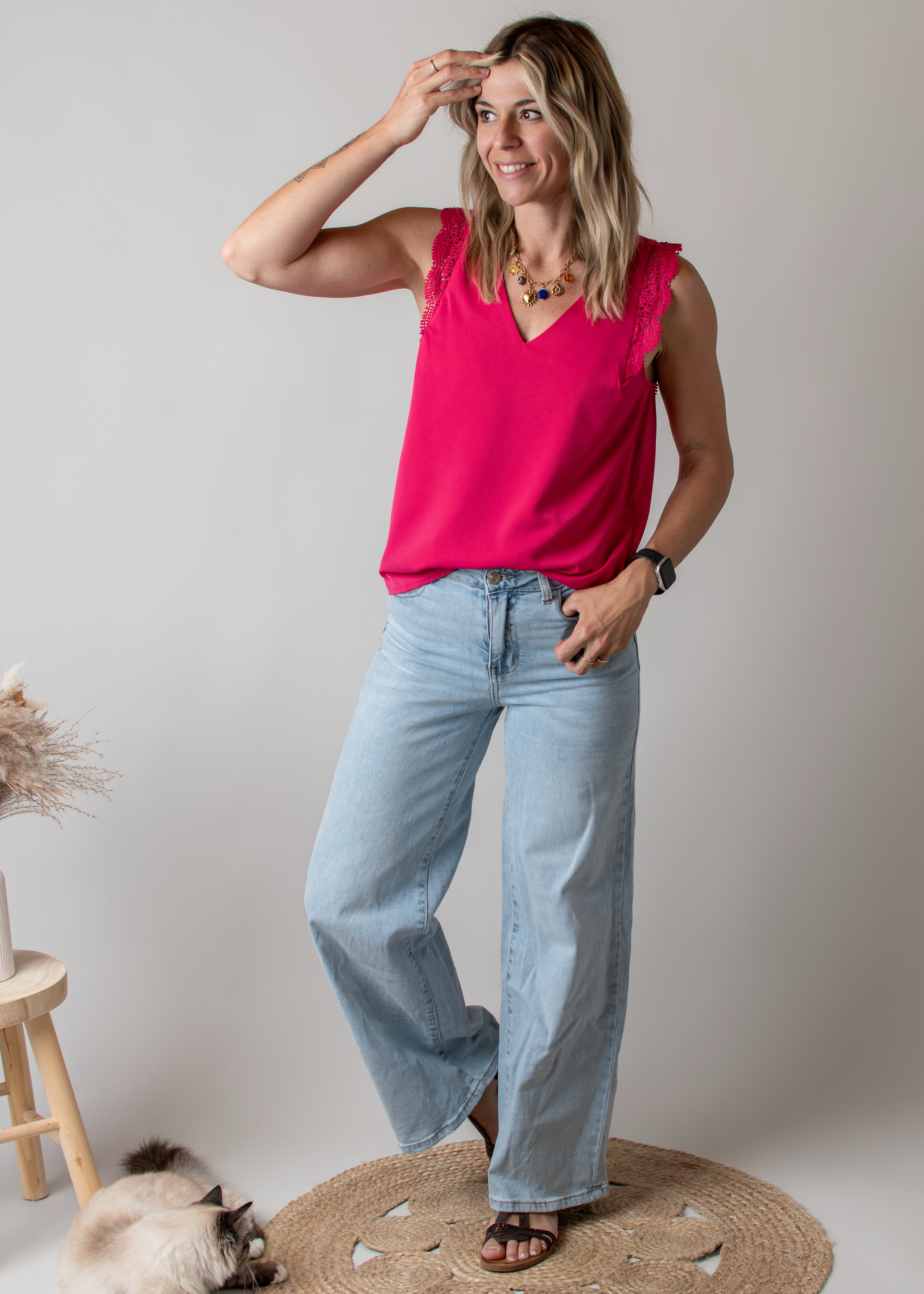 Blouse Fuchsia à Dentelle  la boutique de Lydie