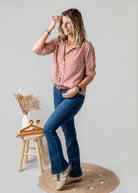 Blouse à carreaux et cœurs rouge