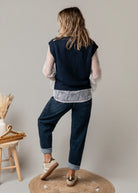 Ensemble Gilet Sans Manches Marine et Chemise Dentelle 