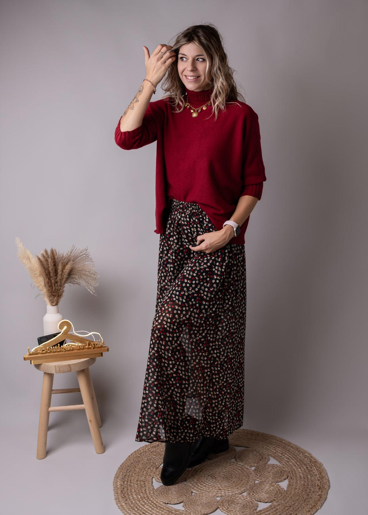 Jupe longue fleurie fendue noire