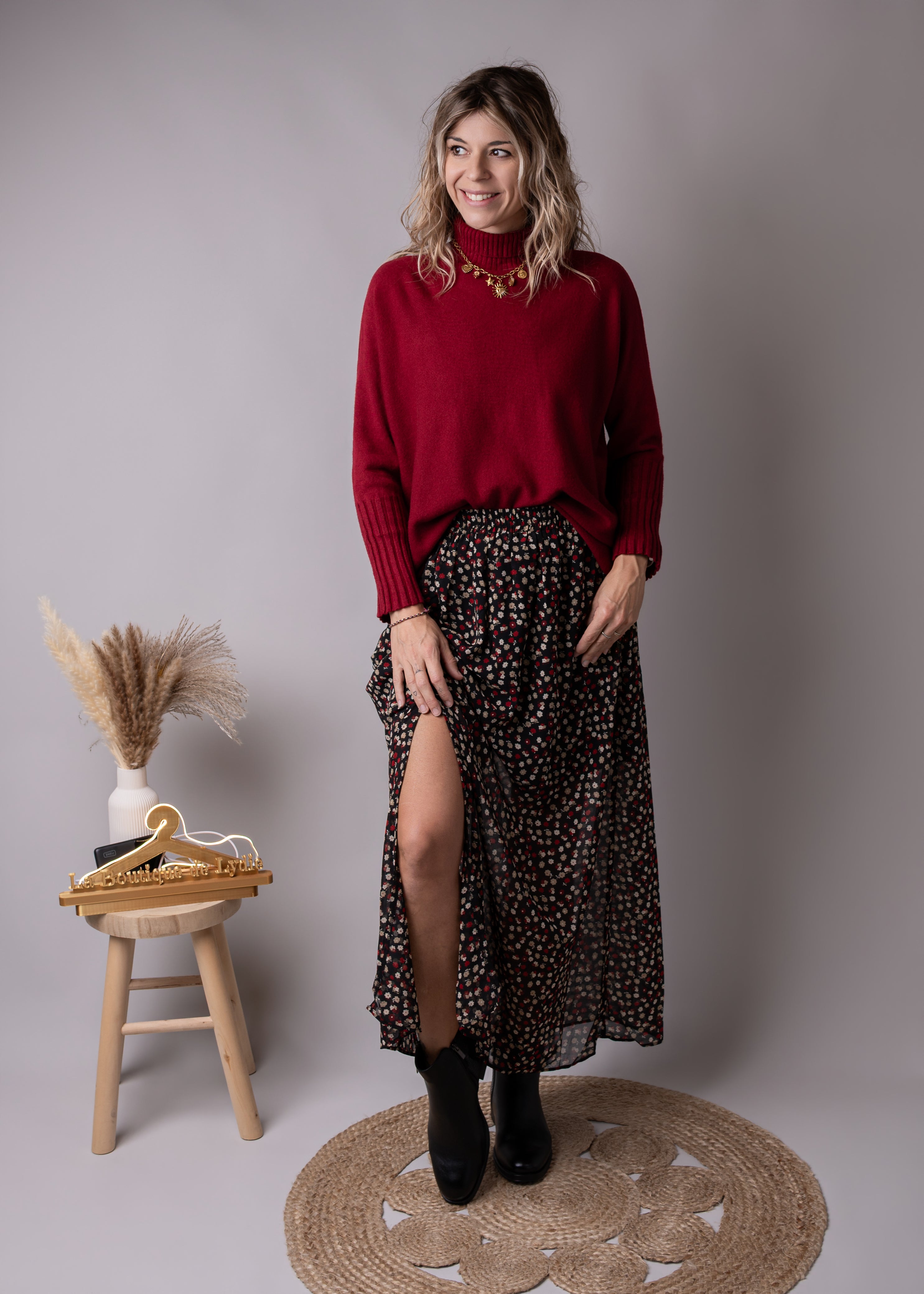 Jupe longue fleurie fendue noire