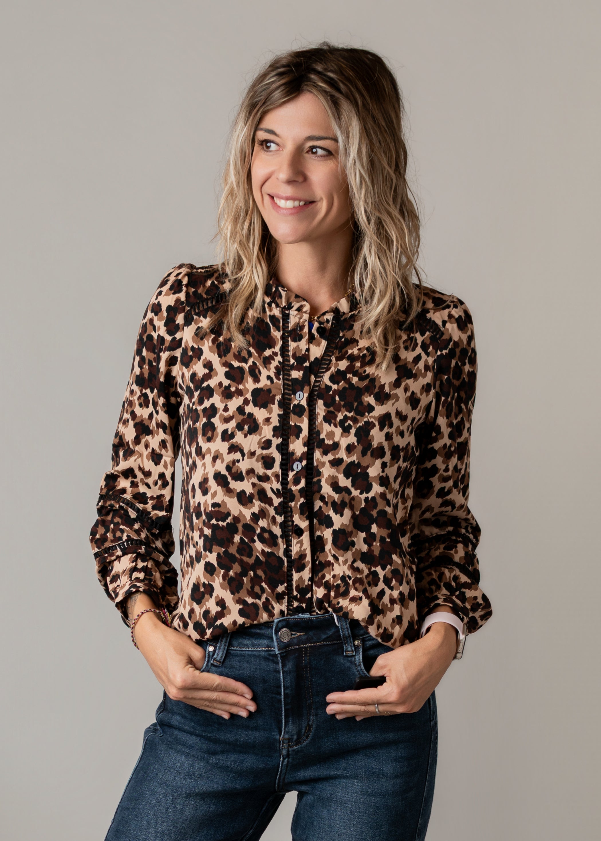 Blouse fluide léopard détails ajourés  la Boutique de Lydie