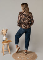 Blouse fluide léopard détails ajourés 