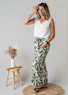 Pantalon Fluide Tropical Kaki & Écru la boutique de lydie