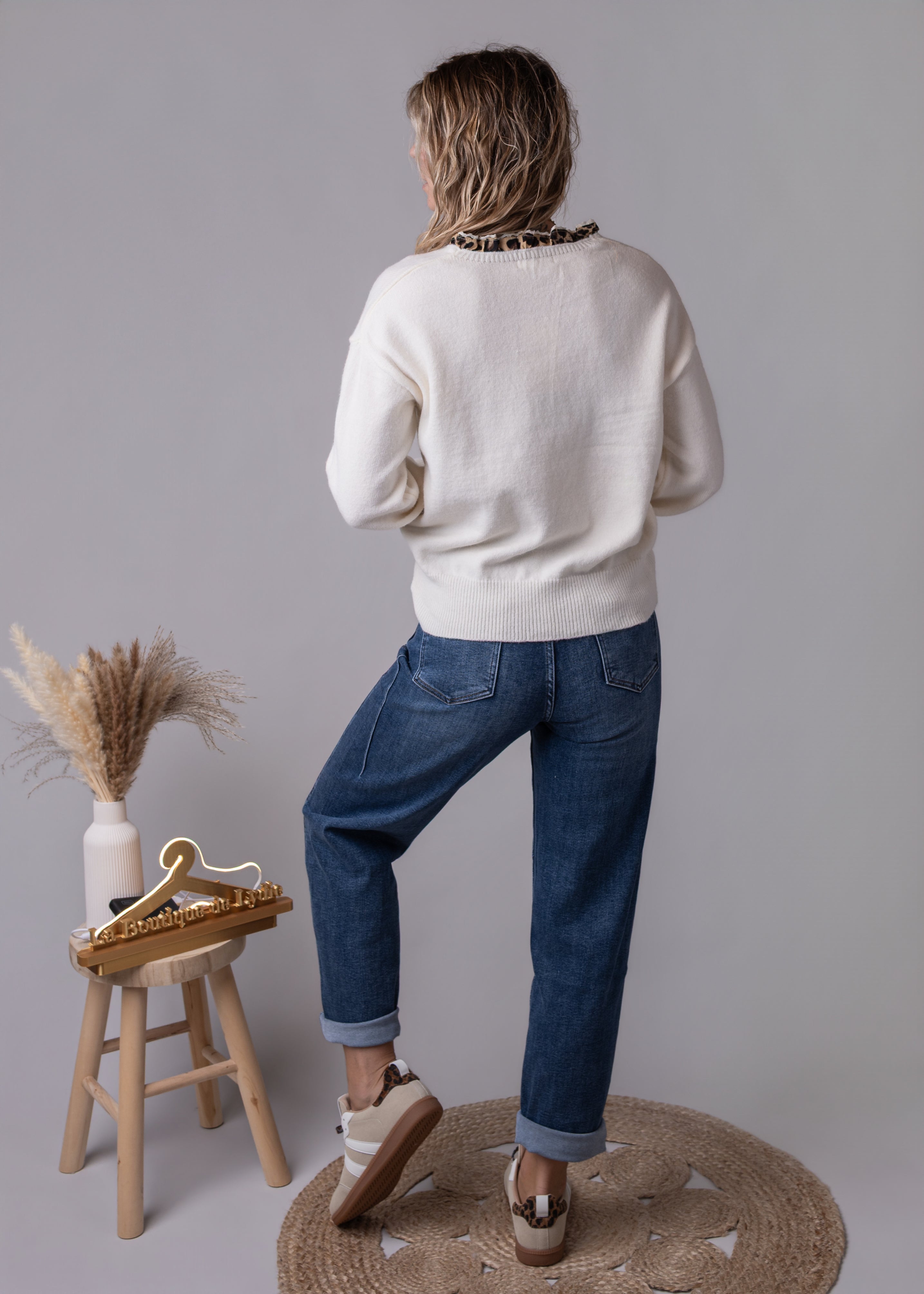 Pull col V beige détails léopard 