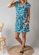 Robe Courte Imprimée Bleue & Écrue