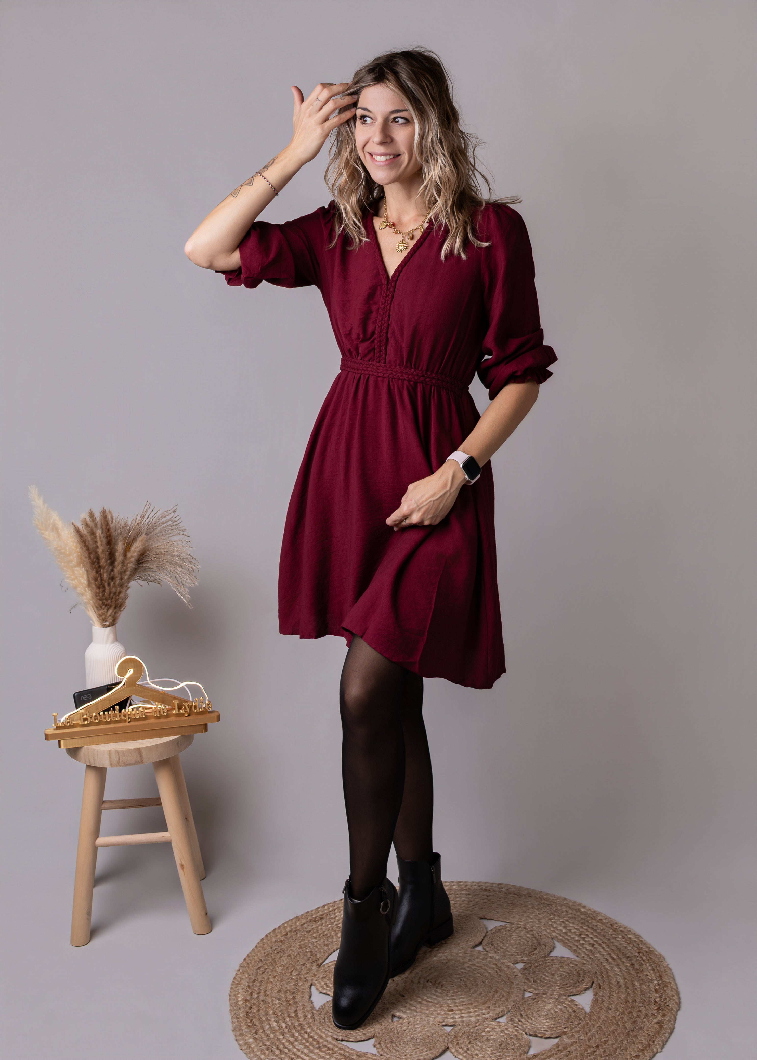 Robe courte bordeaux manches longues