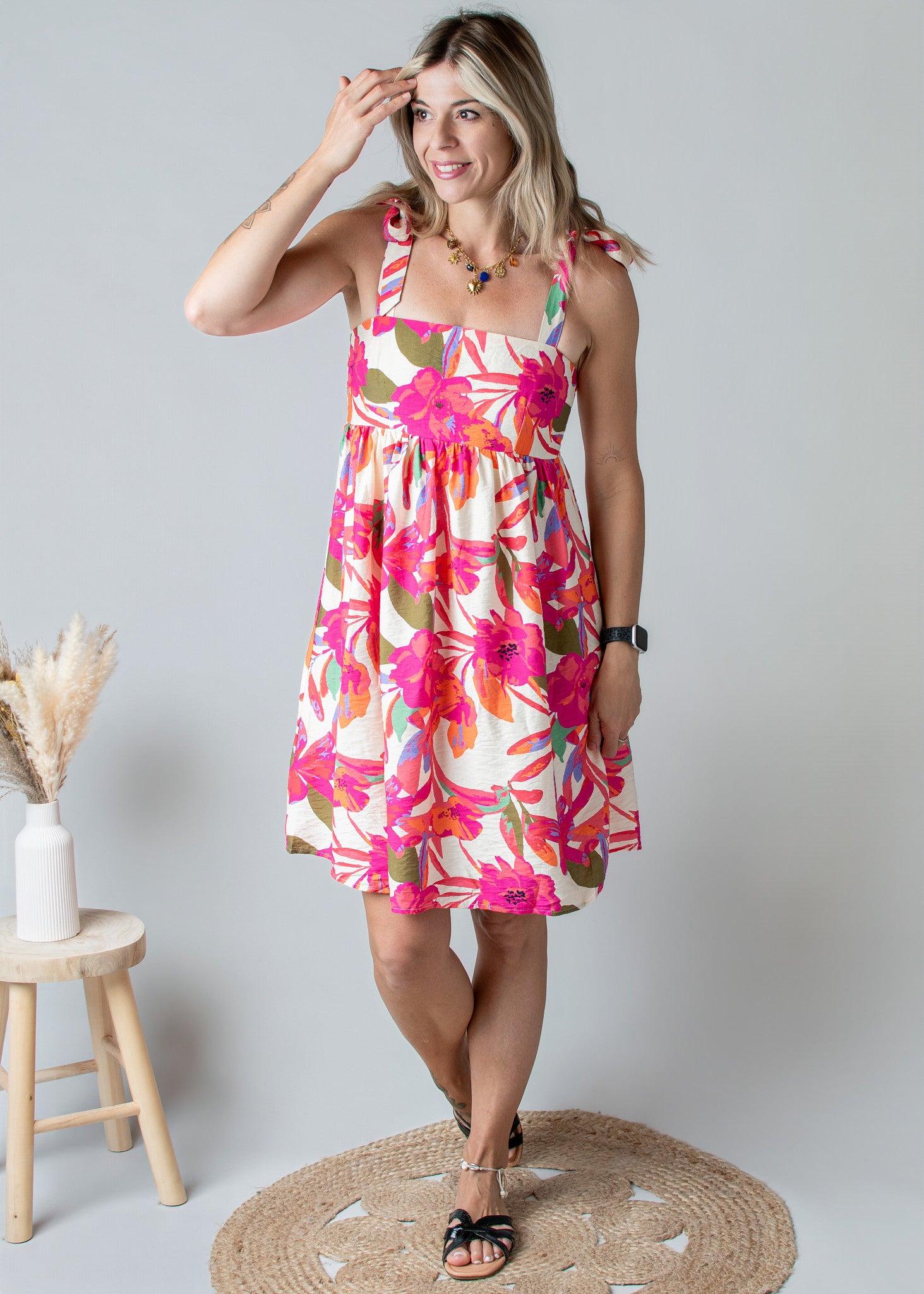 Robe Courte Fleurie Fuchsia