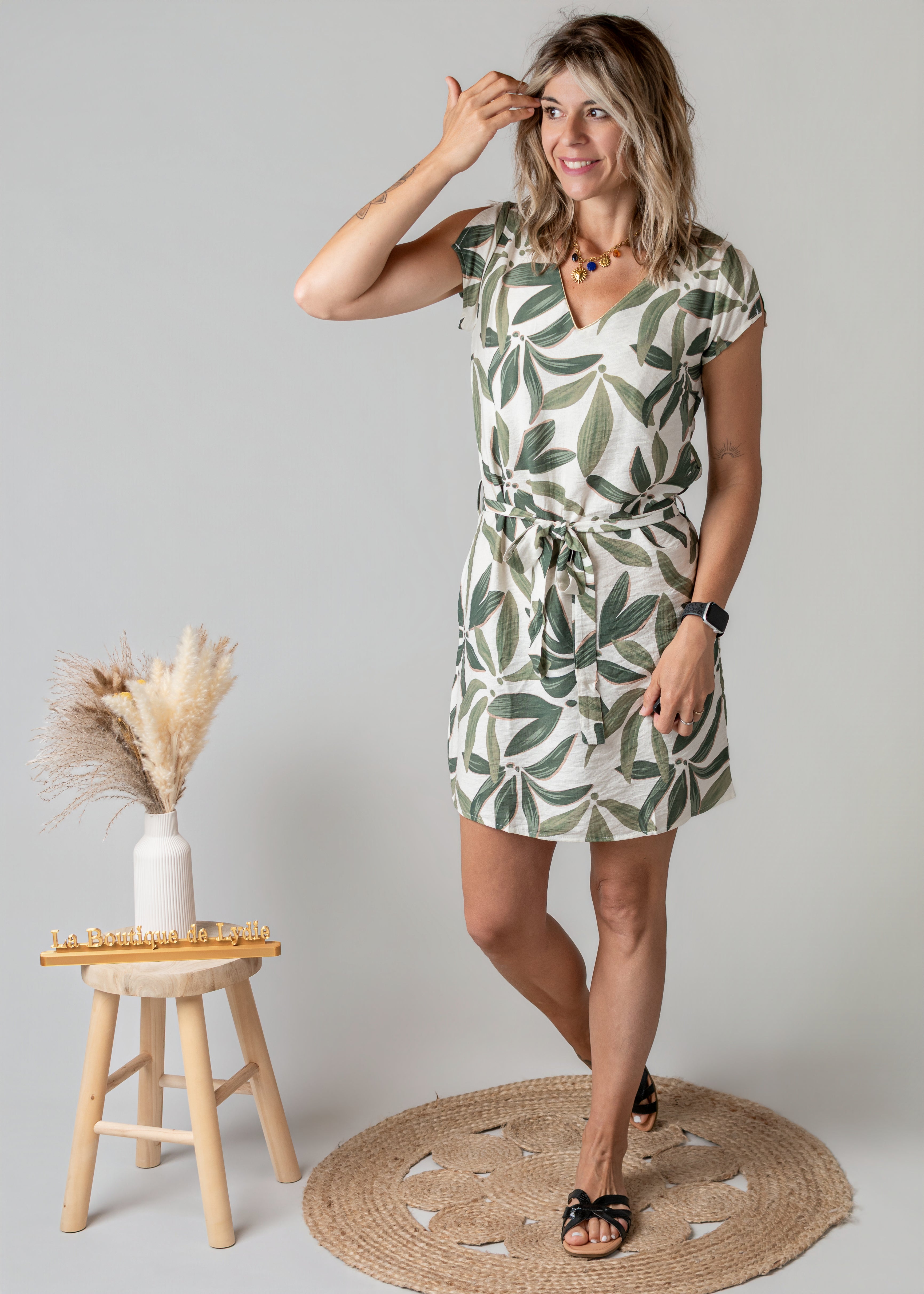 Robe Courte Tropicale Verte & Écrue 