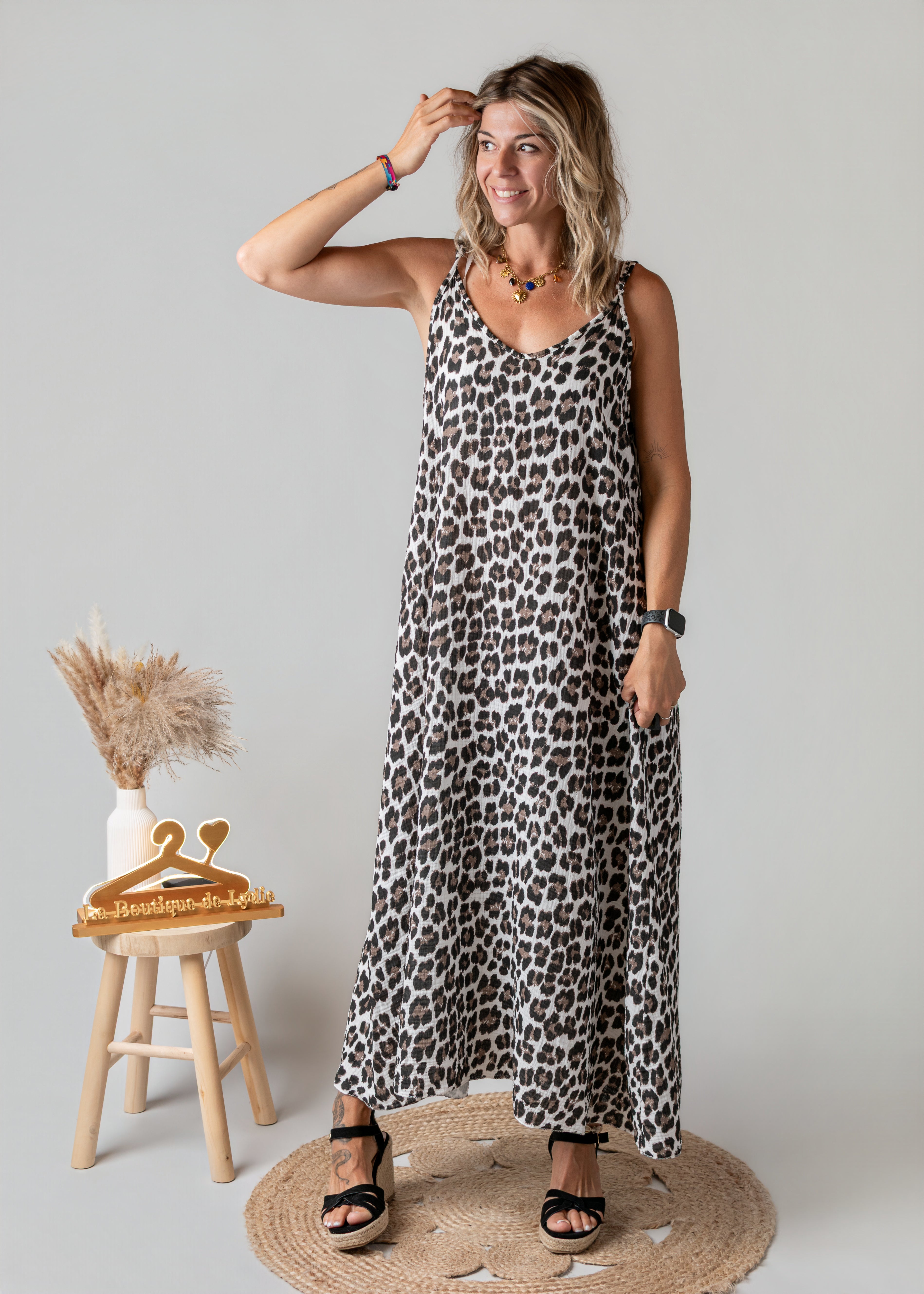 Robe longue en gaze de coton léopard  la Boutique de Lydie