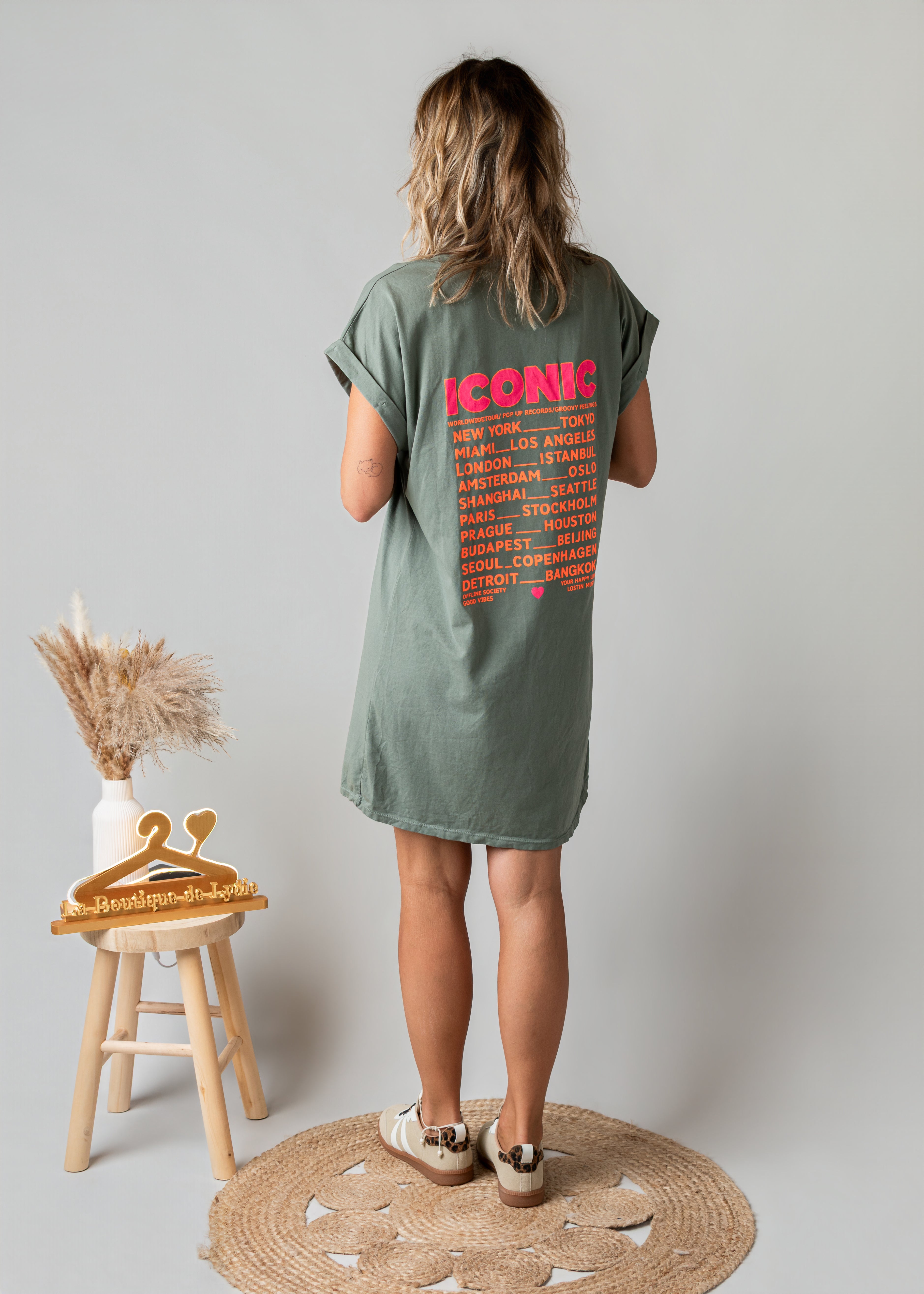 Robe courte t-shirt kaki Iconic la boutique de lydie