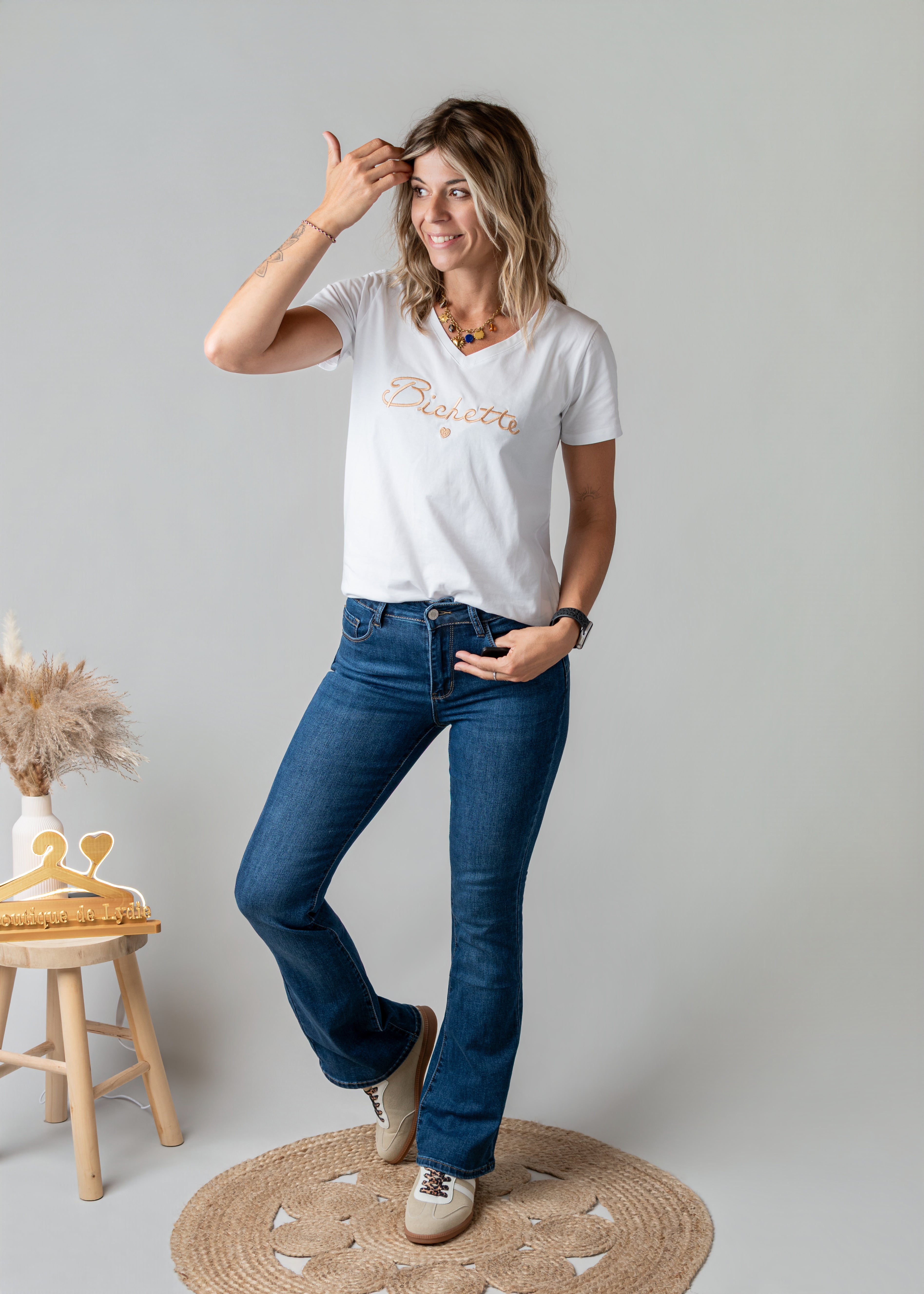 T-shirt blanc brodé doré Bichette la boutique de lydie