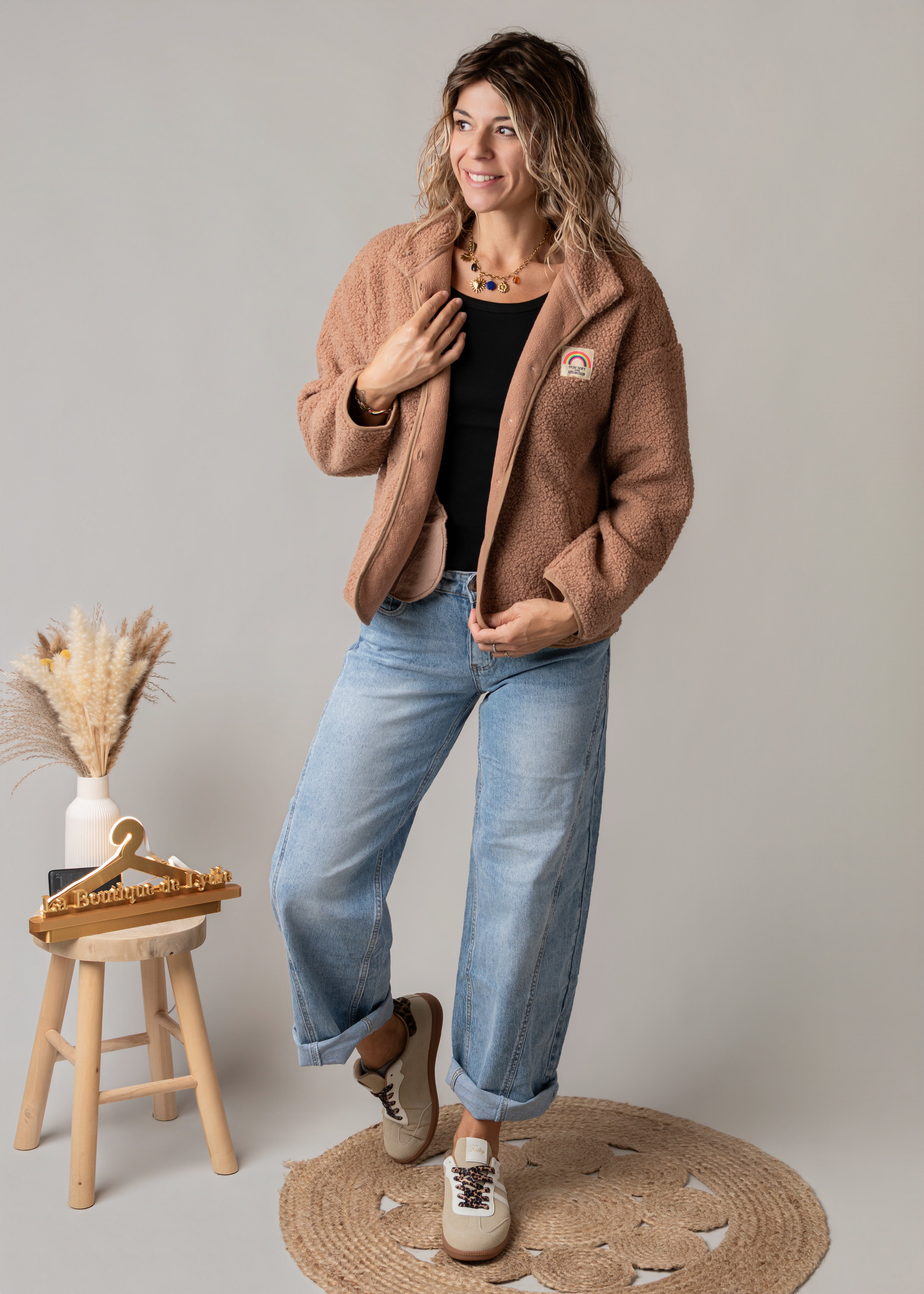 Veste bouclette camel rosé 