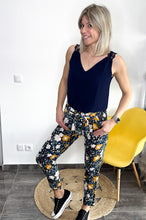 Charger l&#39;image dans la galerie, Pantalon fluide à motif slim
