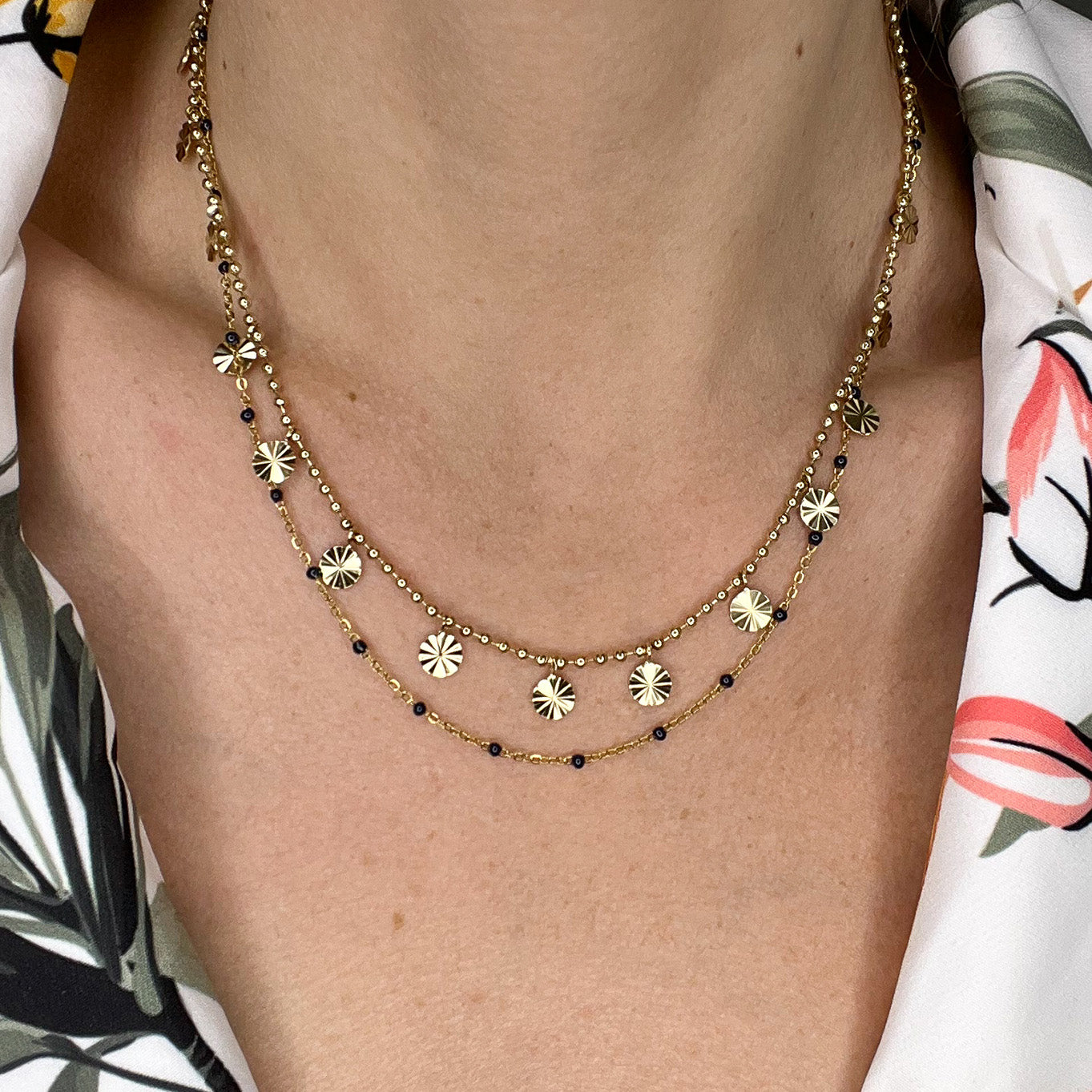 Collier chaines doubles en acier inoxydable doré perles noires