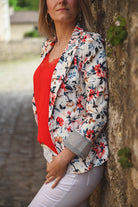 Blazer blanc motif fleuri rouge la boutique de lydie